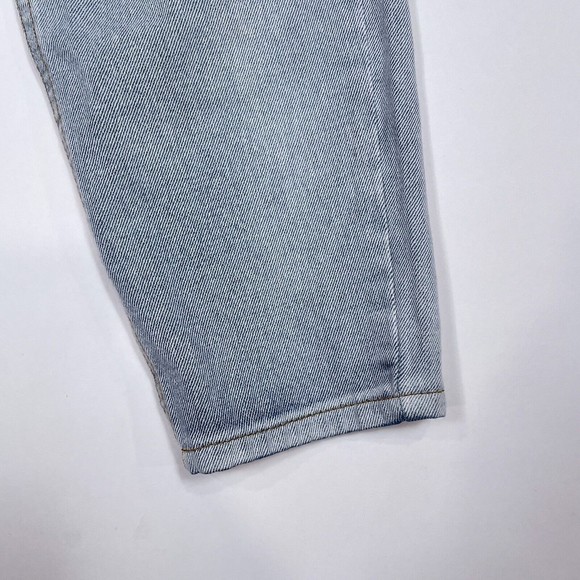 Pretty Little Thing Mom Jeans Women's Size 6 High Waist Ripped Light Wash NEW - Picture 4 of 12